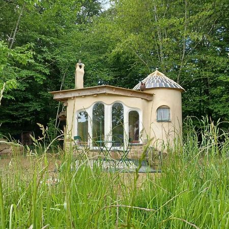 Sarl Verrerie Royale Val-Couesnon Exteriör bild